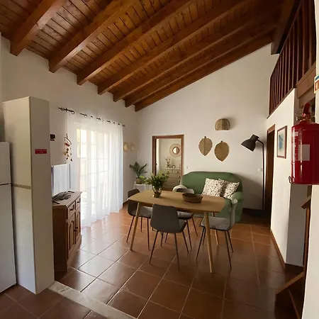 Casa Alfarroba Barão de São Miguel