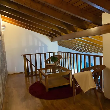 Casa Alfarroba